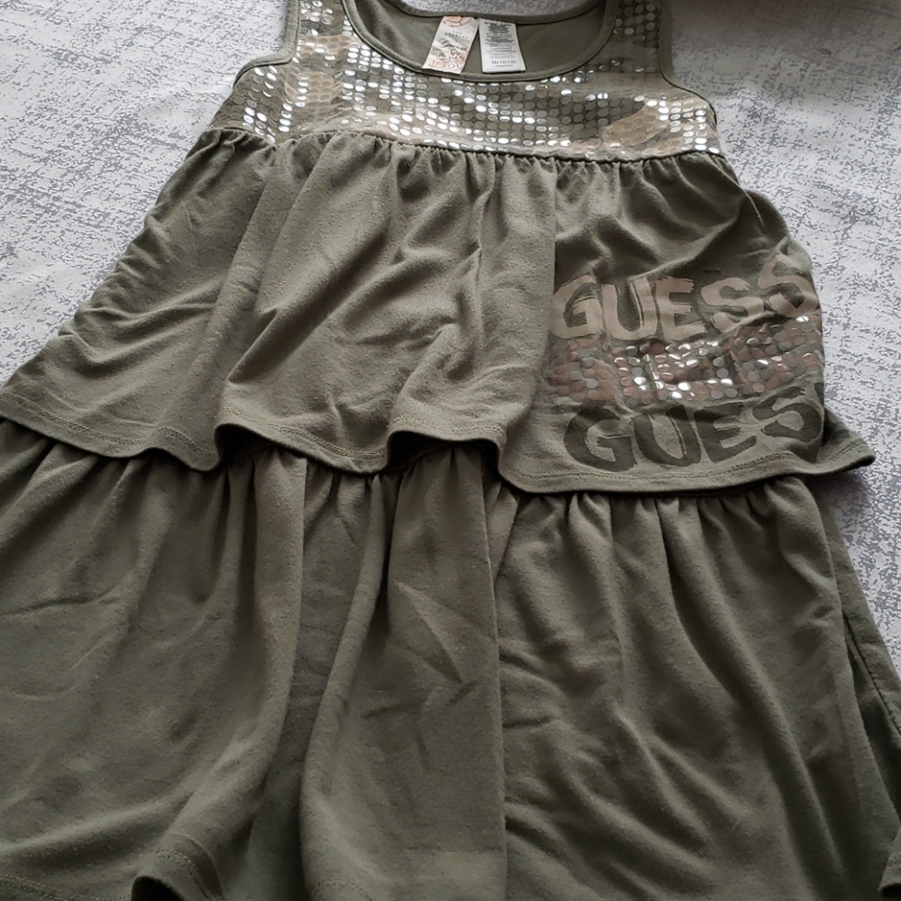 Girls dress